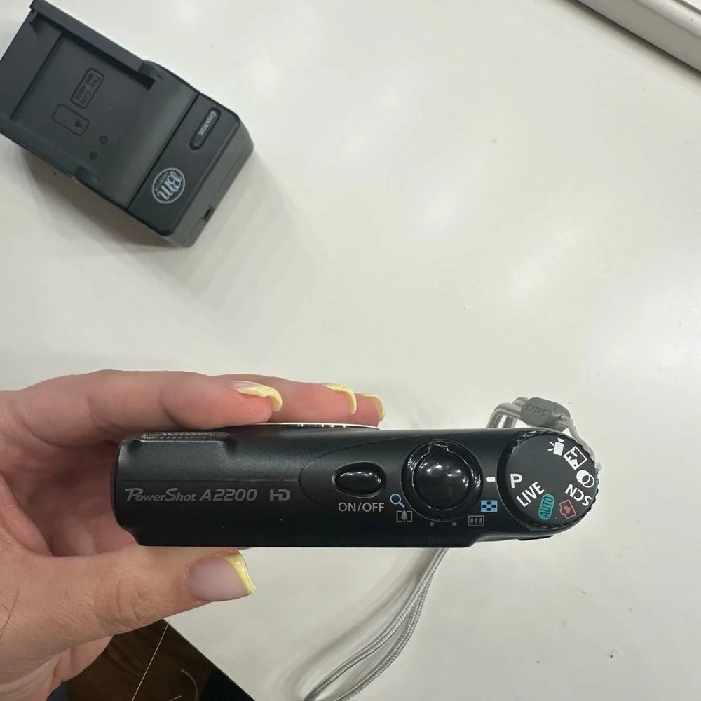 Canon Compact Digital Camera in Black